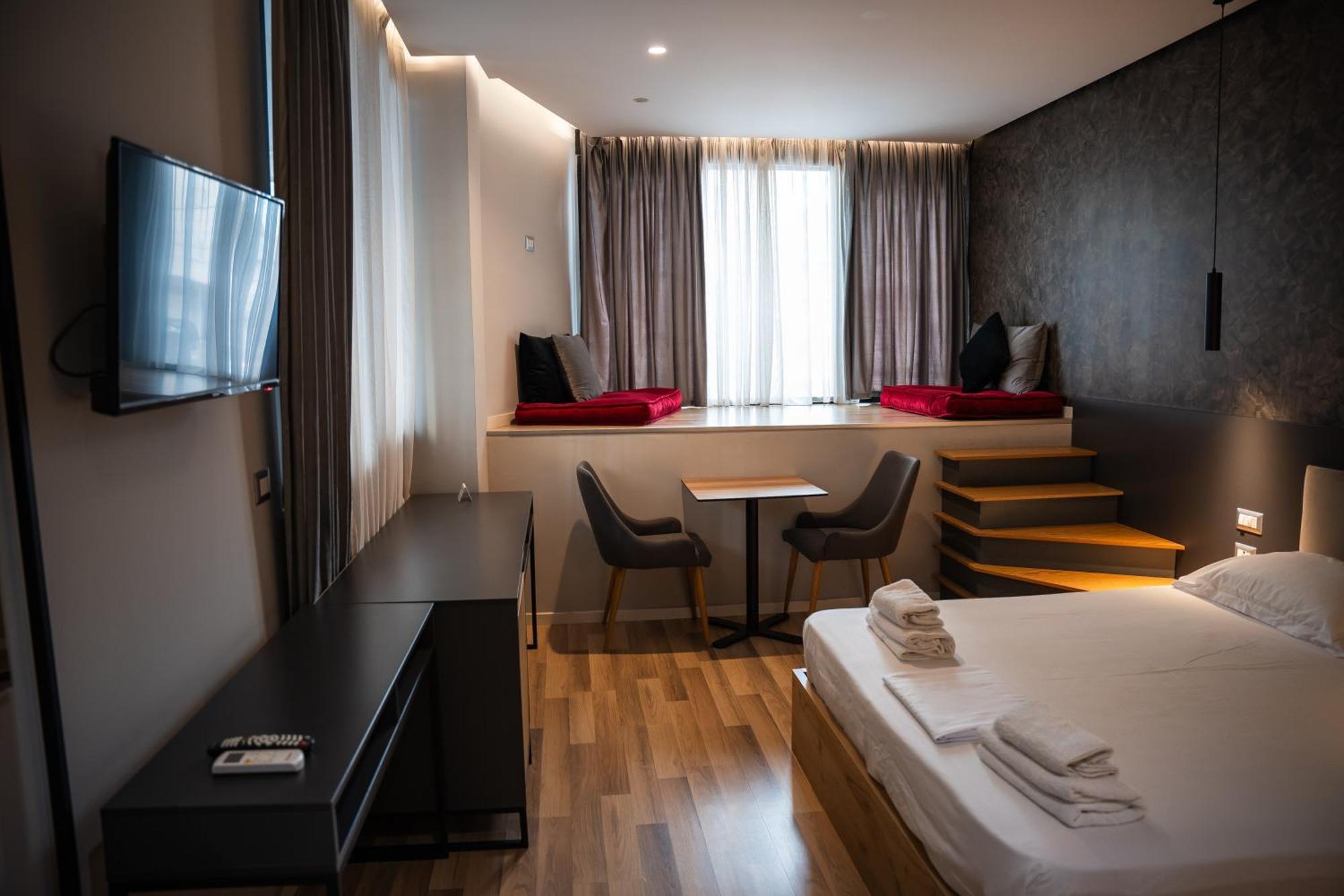 Center Boutique Hotel Tirana Exterior foto